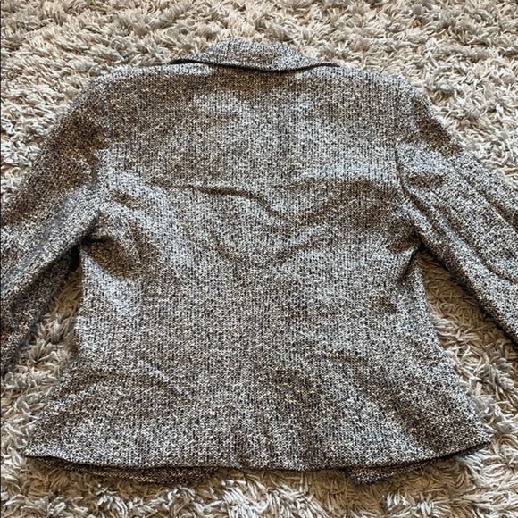 Ann Taylor Wool Blazer size 8 (true size 6) - Picture 3 of 4